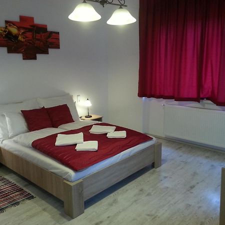 Downtown Apartment Miskolc Kültér fotó