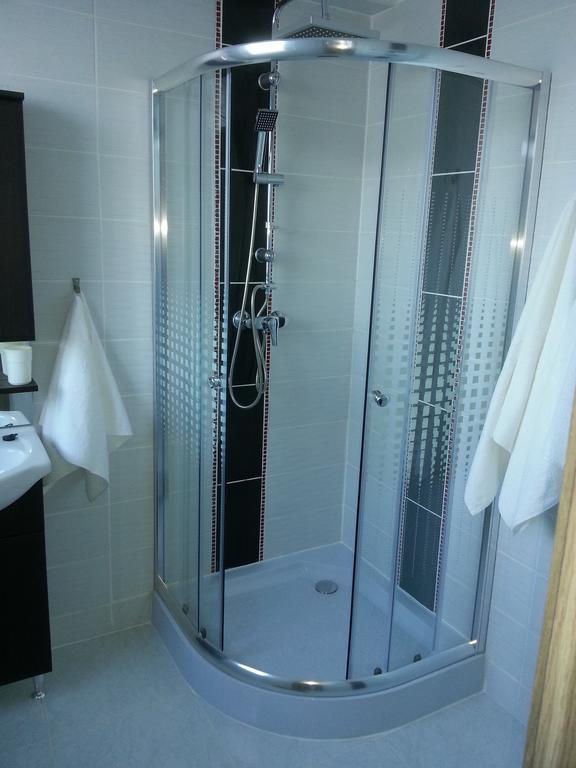 Downtown Apartment Miskolc Kültér fotó